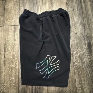 MLB Korea NY New York Yankees Iridescent Holographic Logo Sweat Shorts Small